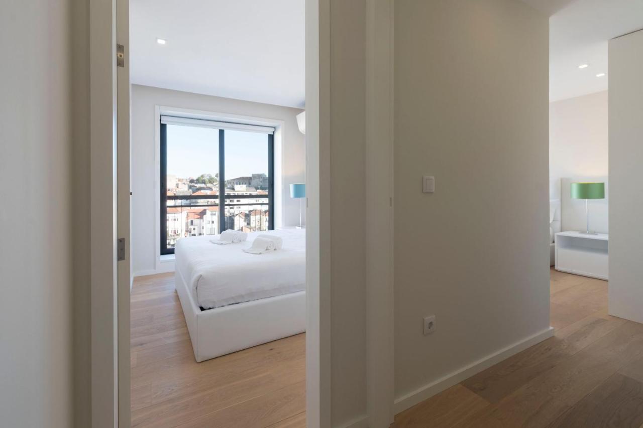 Lovelystay - Trindade Cozy Apartment Porto Exterior photo