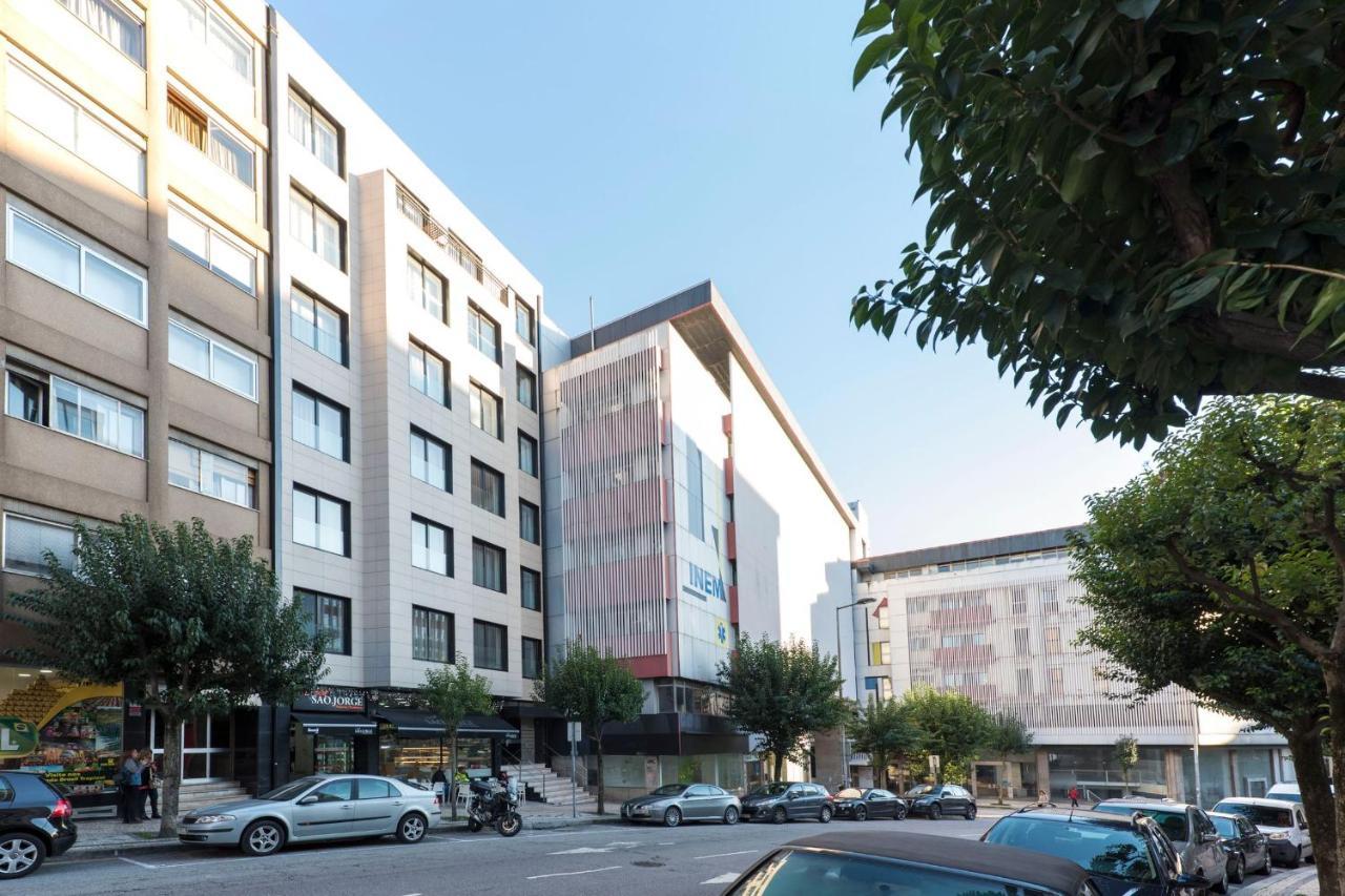 Lovelystay - Trindade Cozy Apartment Porto Exterior photo