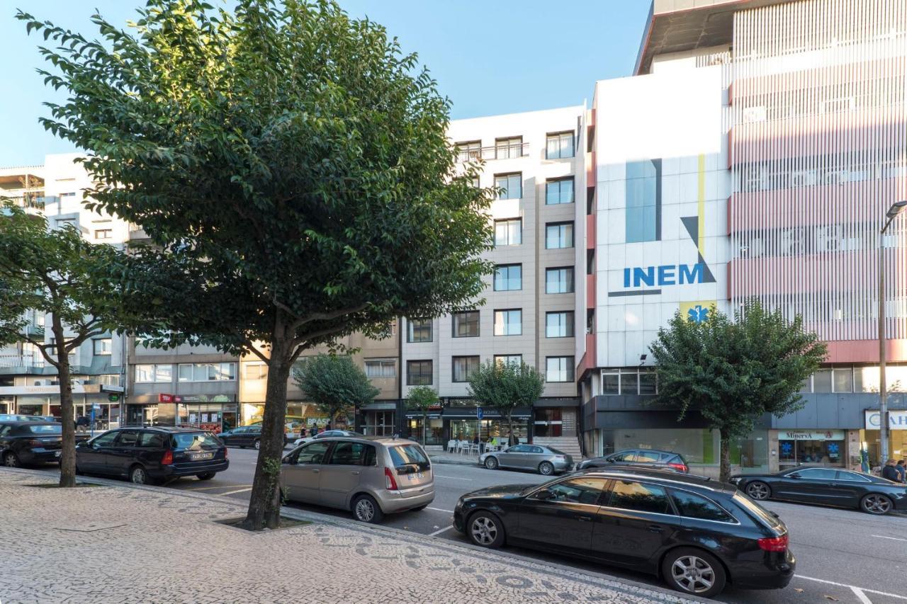 Lovelystay - Trindade Cozy Apartment Porto Exterior photo